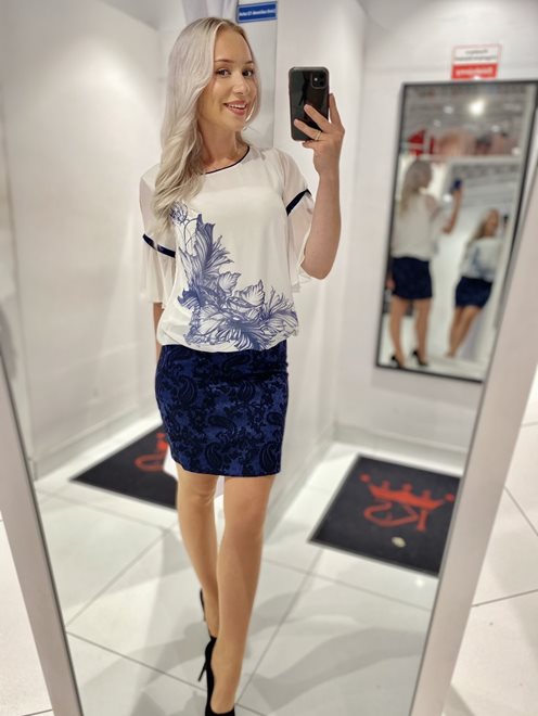 Sukienka maskująca przód kwiat rękawek spód granat