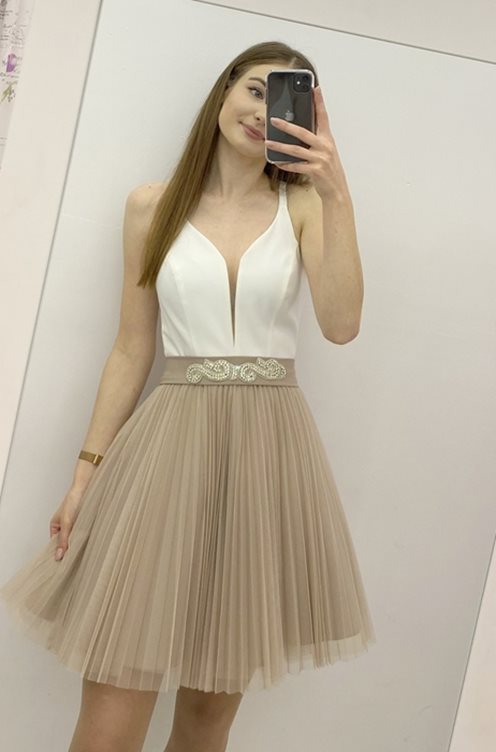 Sukienka krótka tiulowa plisowany dół biel/beż