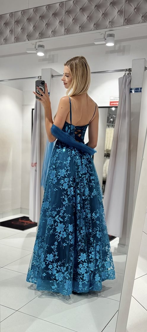 Sukienka długa tiulowa zdobiona brokatem turkus