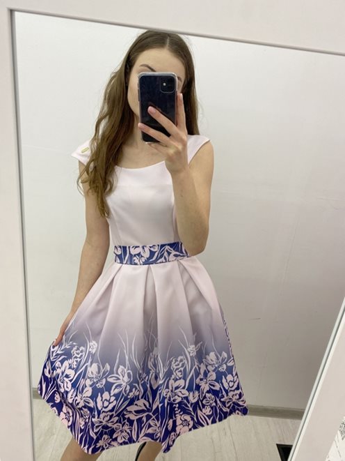 Sukienka kwiaty krótka pudrowy róż