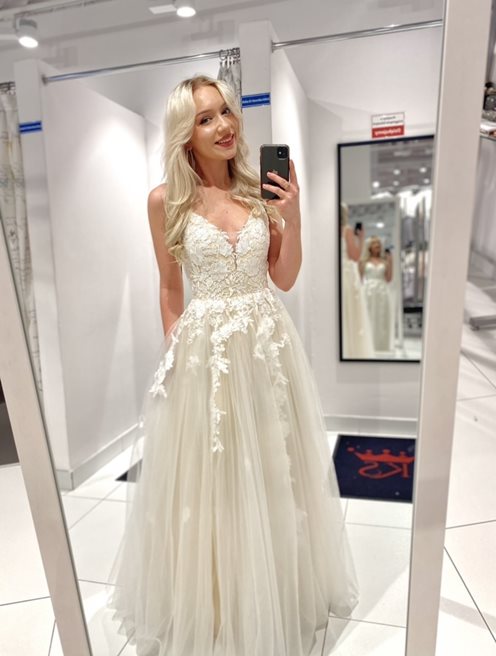 Sukienka długa tiul i koronki po całości beż