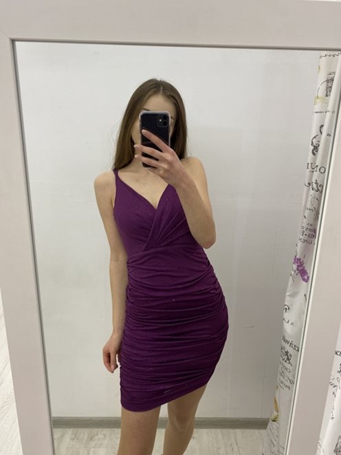 Sukienka krótka marszczenia po bokach fiolet