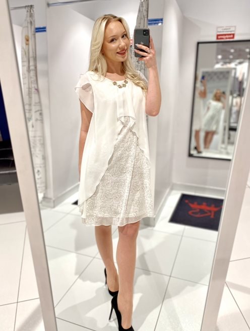 Sukienka maskująca z narzutką biel