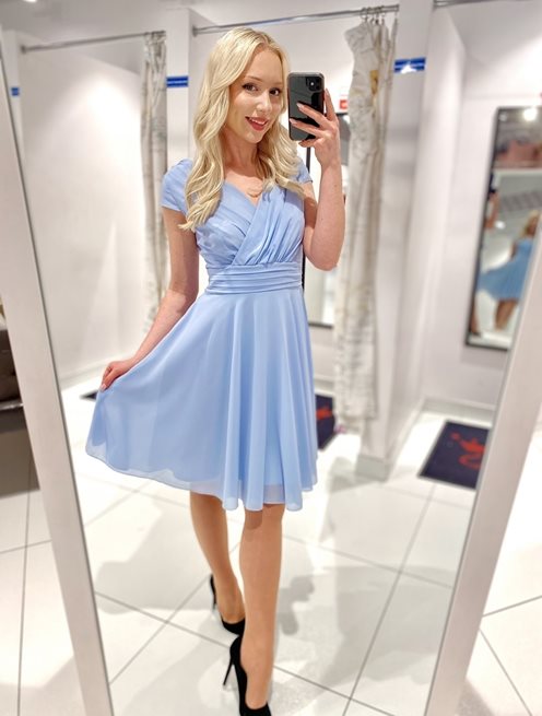 Sukienka krótka marszczenie w talii błękit