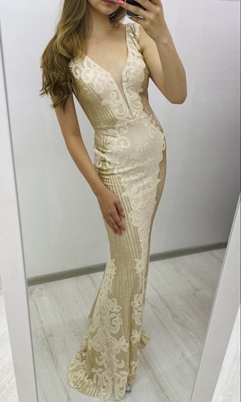 Sukienka długa cekinowa na grubych ramionach beż