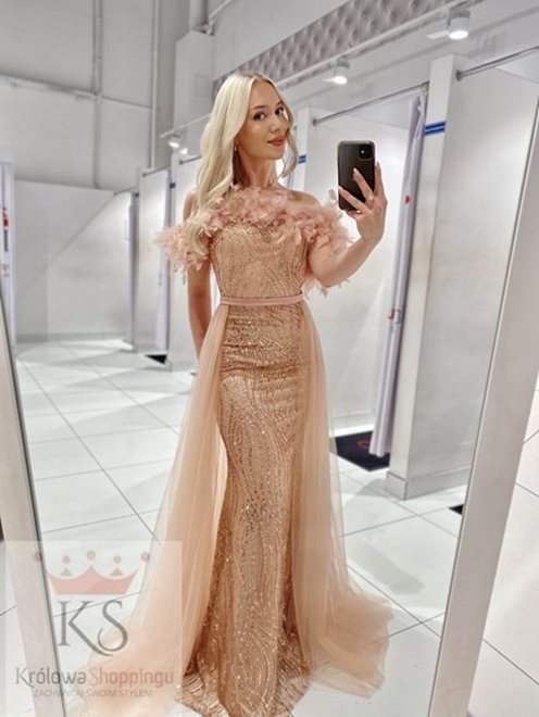 Sukienka długa rybka cekinowa tiul pióra złoto