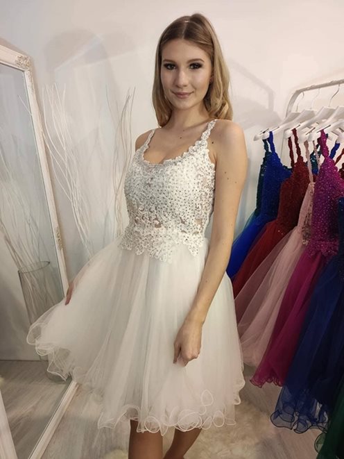 Krótka sukienka tiulowa zdobny dekolt biała