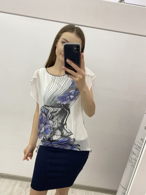 Krótka sukienka z narzutką rękaw biel/granat