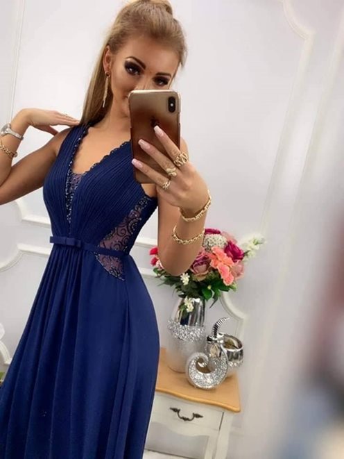 Długa sukienka v duże rozmiary granat