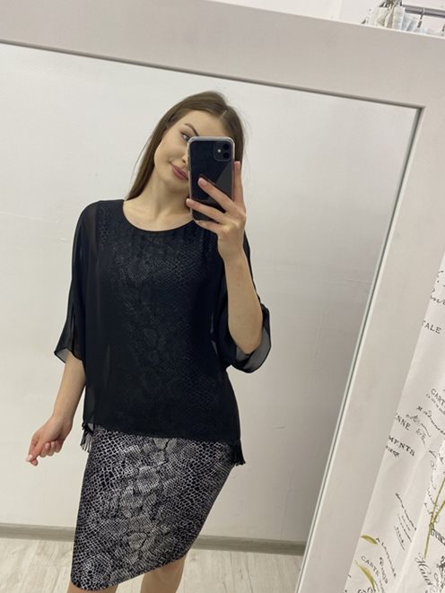 sukienka z  ozdobną aplikacją czarny-srebrny