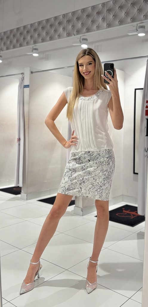 Sukienka z luźną górą kryształki