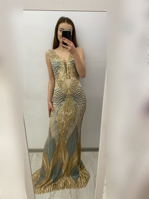 Sukienka długa o kroju rybki cekiny beż-zieleń