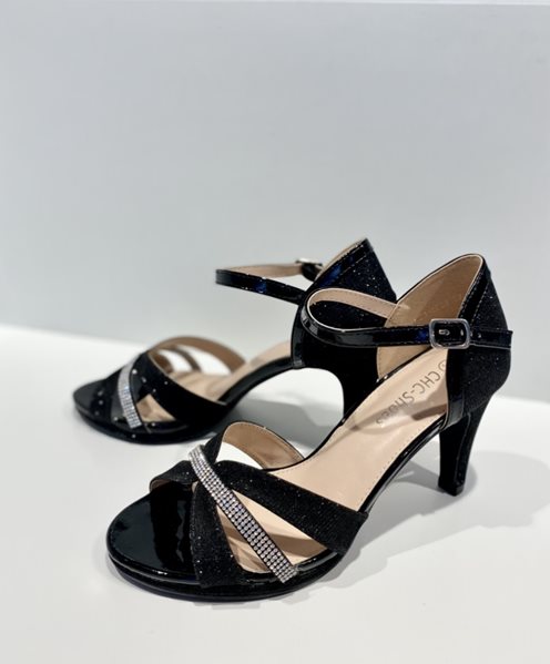 Szpilki ozdobny przód czerń