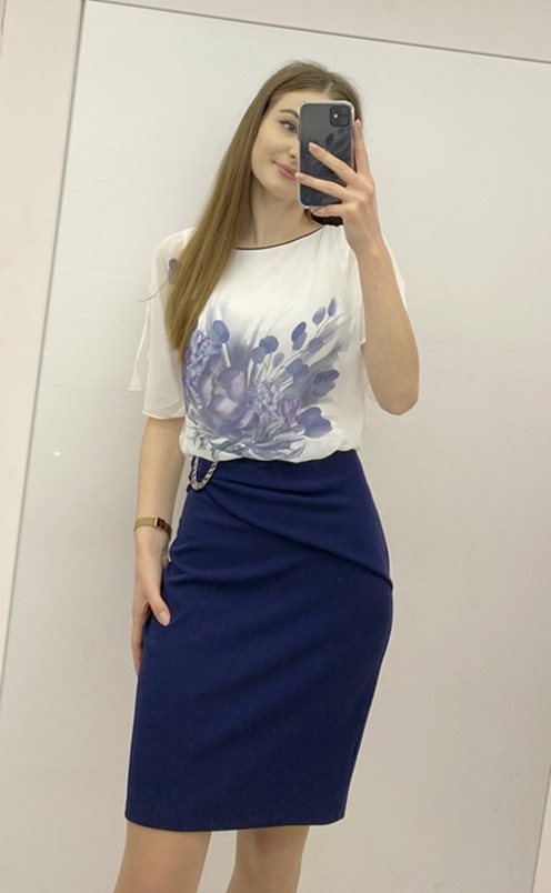 sukienka krótka kwiaty górą dół  granat