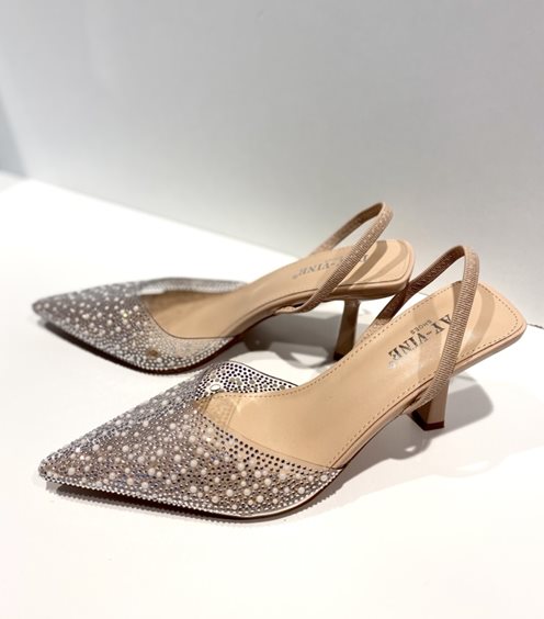 Czółenka cyrkoniowe gumka tył beż