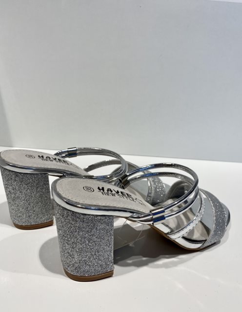 Sandały srebro wsuwane