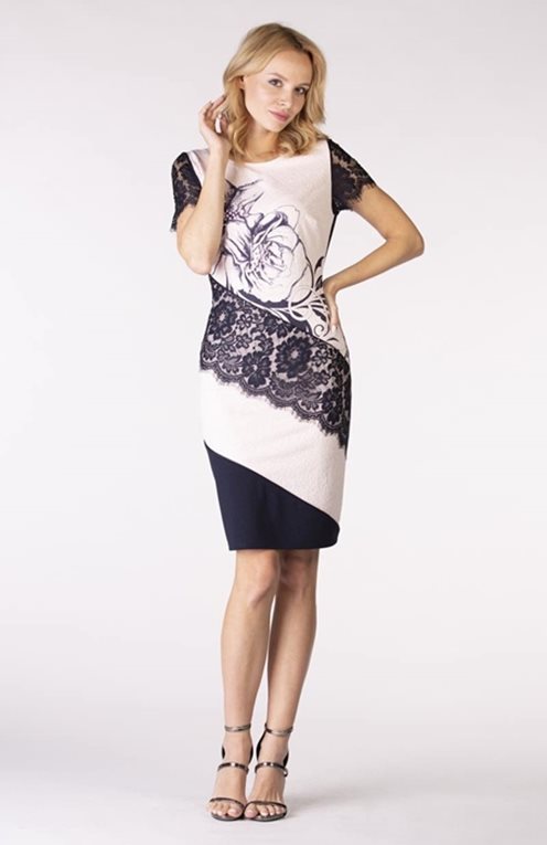 Sukienka w print kwiatowy i koronka granat