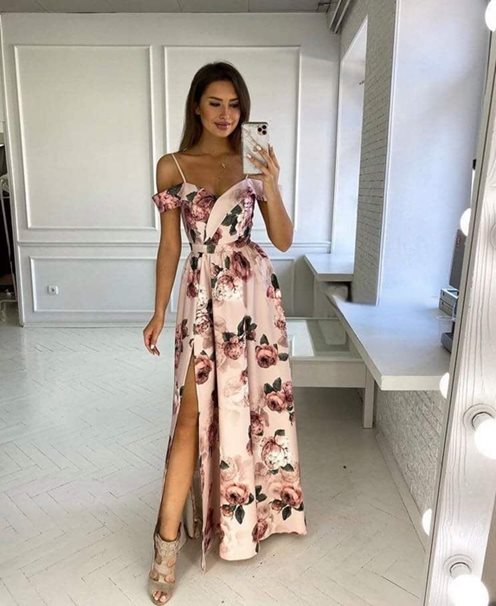 Długa sukienka gładka na ramiona kwiaty brudny róż