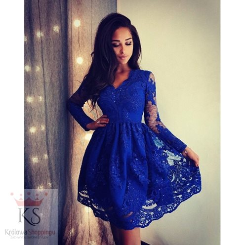 Rozkloszowana sukienka na długi rękaw chaber