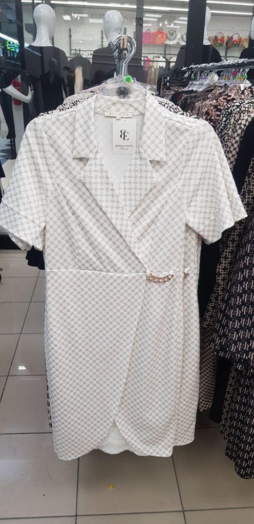 Sukienka krótka wzory łańcuszek biała