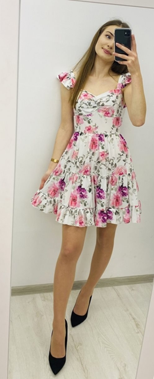 sukienka krótka w kwiaty ramiączka falbanka róż