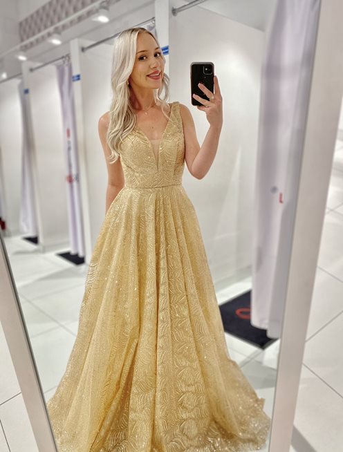 sukienka długa cała brokatowa złota