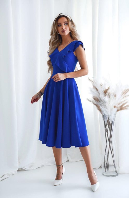 Sukienka midi falbanki na rękawach chabrowy