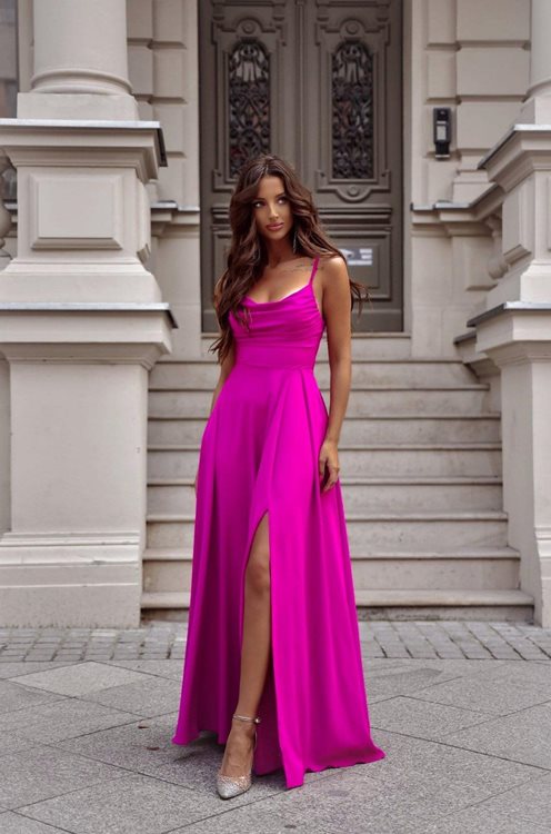 Sukienka długa gładka wiązanie plecy fuksja