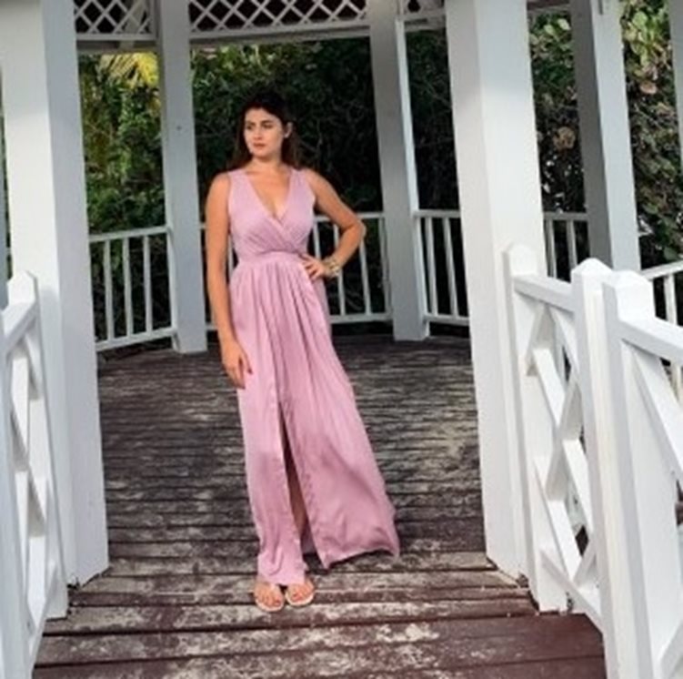 Sukienka długa satynowa dwa rozcięcia wrzos