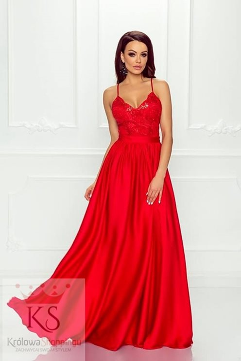 Długa sukienka na cienkich ramiączkach czerwony