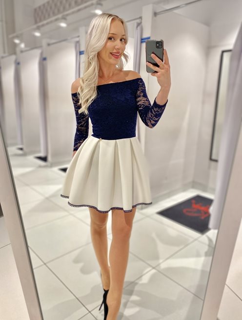 Koronkowa sukienka rękaw 3/4 granat