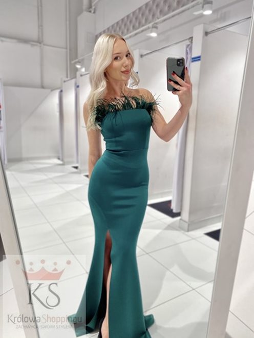 Sukienka długa dopasowana ozdobne pióra zieleń