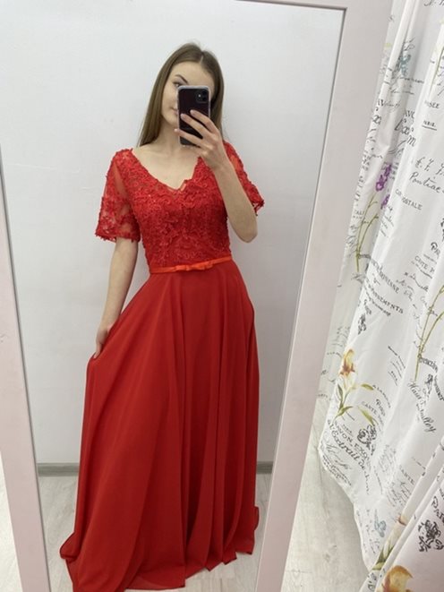 Długa sukienka kwiatowy rękawek czerwony