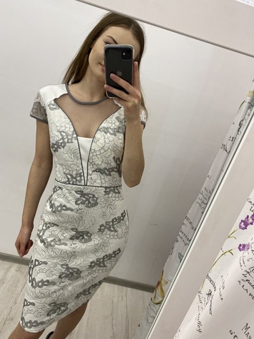 Sukienka prosta kwiatowa koronka szara