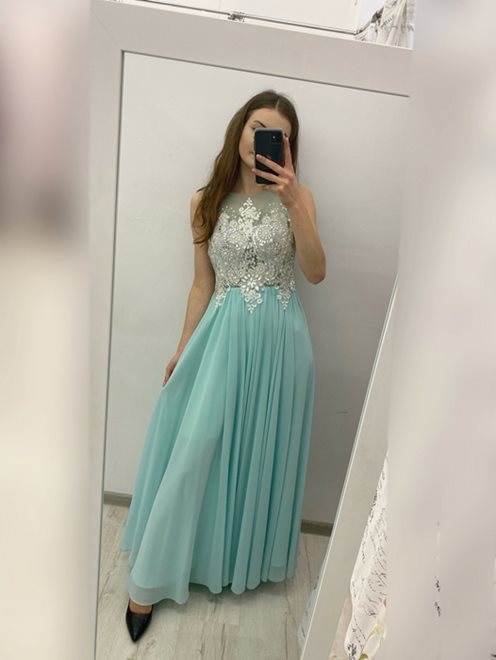 Długa sukienka grube kamyczki mięta