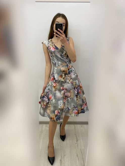 Sukienka midi wzór kwiaty szara