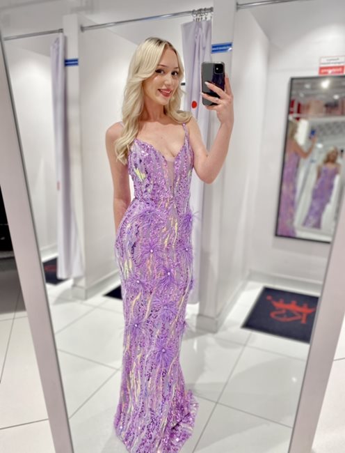 Sukienka długa cekinowa ramiączka pióra fiolet