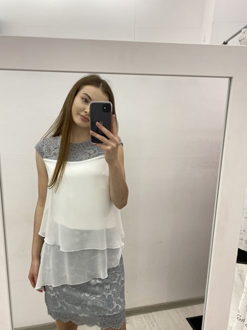 Sukienka koronkowe róże falbany biały/szary