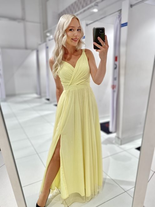 Sukienka długa dekolt V błyszcząca żółta
