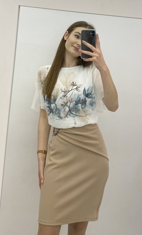 sukienka krótka kwiaty górą dół  beż