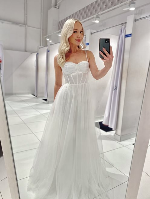 Sukienka długa z gorsetem i tiulem biel