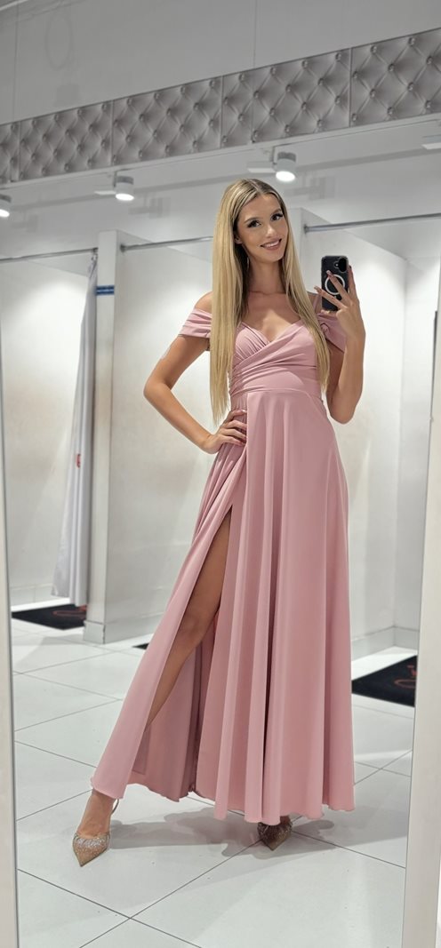 Sukienka długa opadające ramiona gładka pudrowyróż