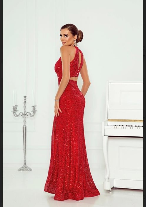 sukienka długa cekinowa pod szyję czerwień