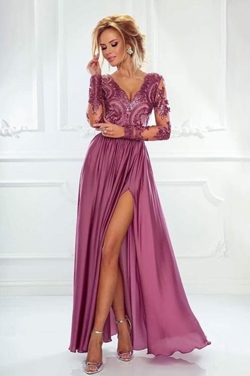 Długa sukienka z koronką jagoda