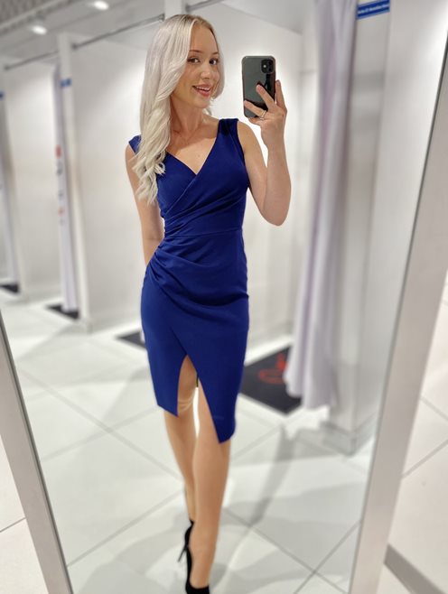 Krótka sukienka dopasowana grube ramiączka granat