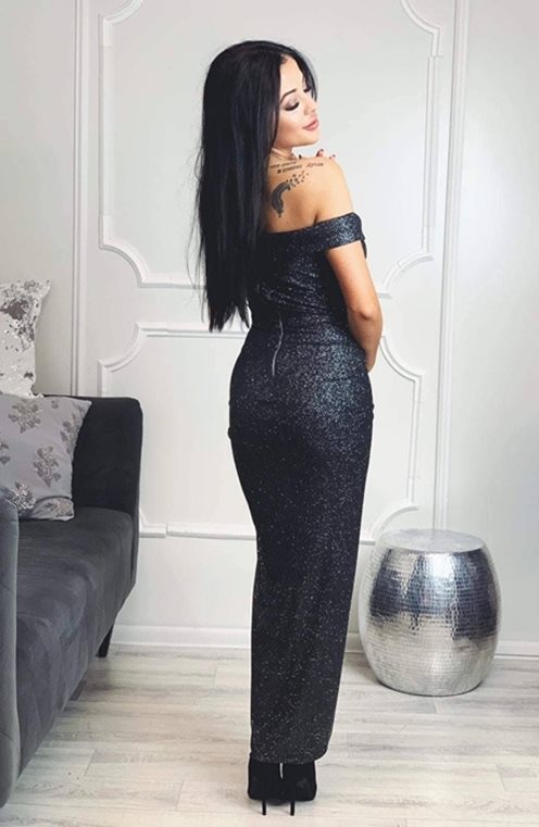 Długa dopasowana sukienka na ramiona brokat czarna