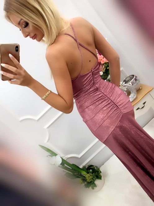 Długa syrenka błyszcząca jagoda