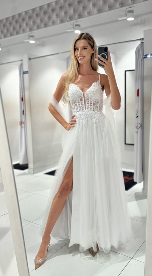 Sukienka długa tiulowa zdobiona delikatna biel