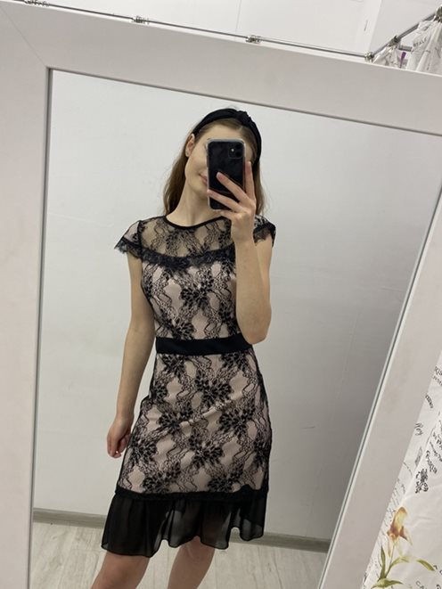 Krótka sukienka koronkowa rękawek pasek róż