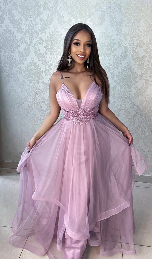 Sukienka długa zdobienie tiul falbany pudrowy róż